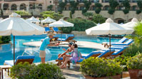../images/elysium/pools-gardens&beach/065_Outdoor_pool_A.jpg