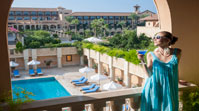 ../images/elysium/pools-gardens&beach/071_Royal_pool_from_Megaron.jpg